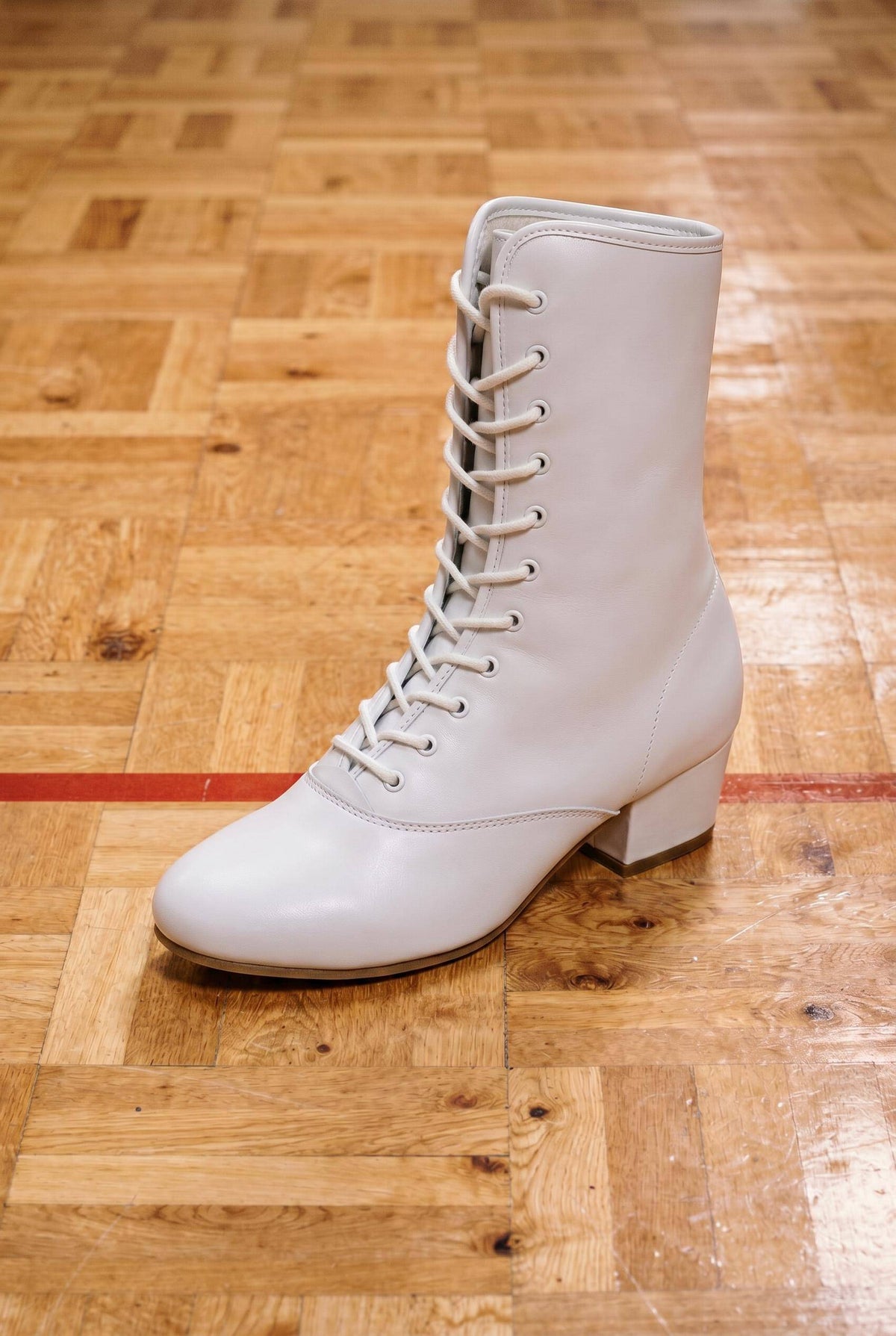 ELFI - Garde-Stiefel Damen Tanzstiefel halbhoch Weite F Normalweite mit Comfort-Fußbett Absatz 4 cm weiß Nappaleder