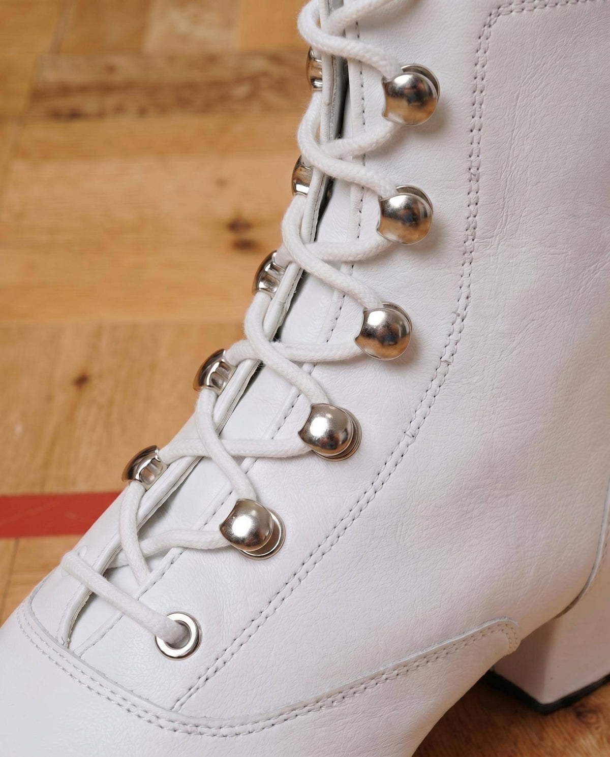 POLKA - Polkastiefel mit 4cm Absatz und geteilter Gummisohle weiß Nappaleder